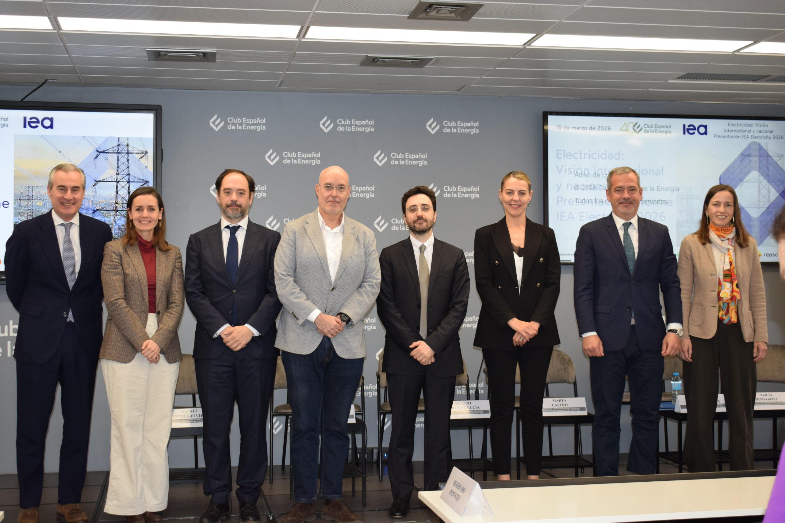 Electricidad: visión internacional y nacional, y presentación informe IEA Electricity 2026